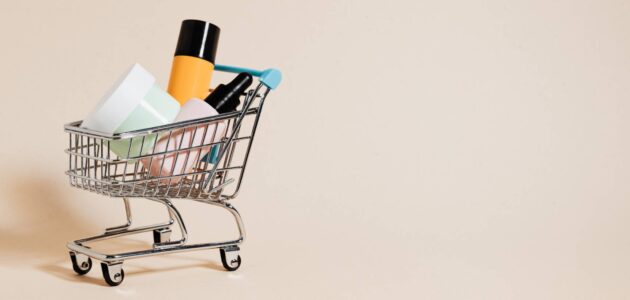 Einkaufswagen als Sinnbild für E-Commerce im Metaverse