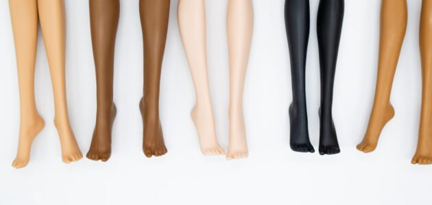 Barbie Beine in verschiedenen Hautfarben